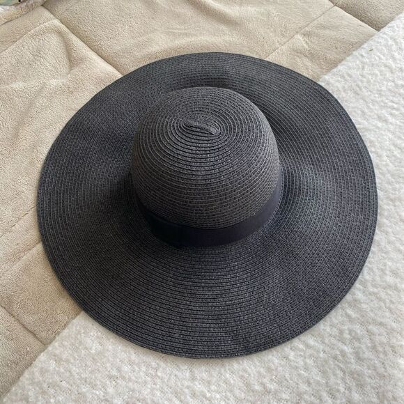 Accessories - Wide Brim Black Floppy Sun Hat
